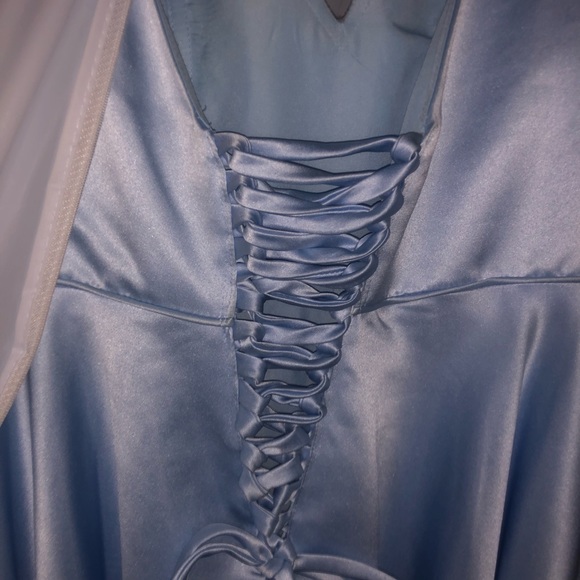 Prom dress - Picture 4 of 4